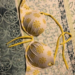 Victoria’s Secret bikini top